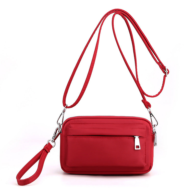 Women's fashionable shoulder bag made of nylon