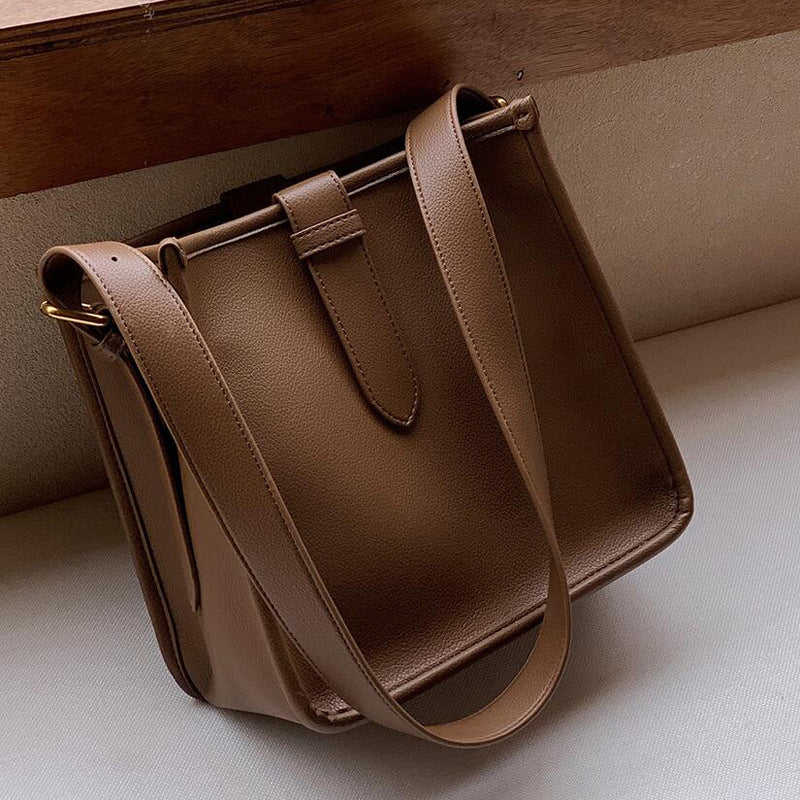 Vintage Bucket Messenger Bag