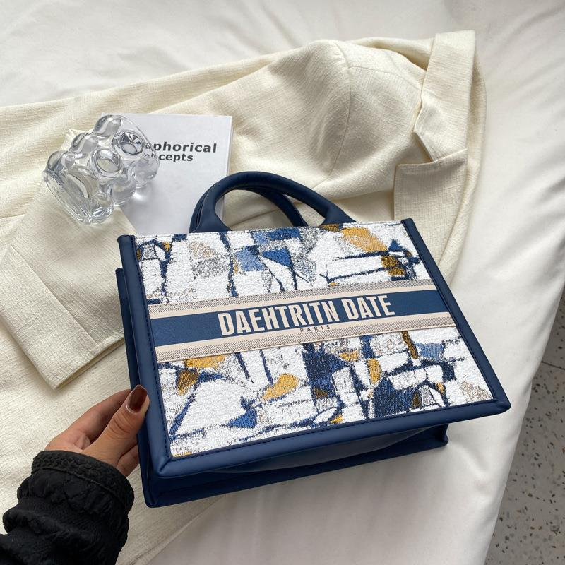 Commuter Tote Bag