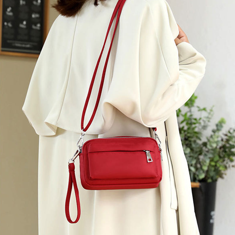 Women's fashionable shoulder bag made of nylon