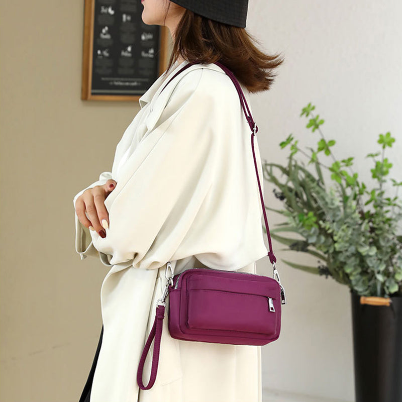 Women's fashionable shoulder bag made of nylon