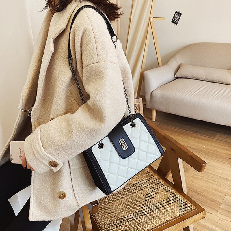 Trendy Female Diamond Lattice Chain Bag