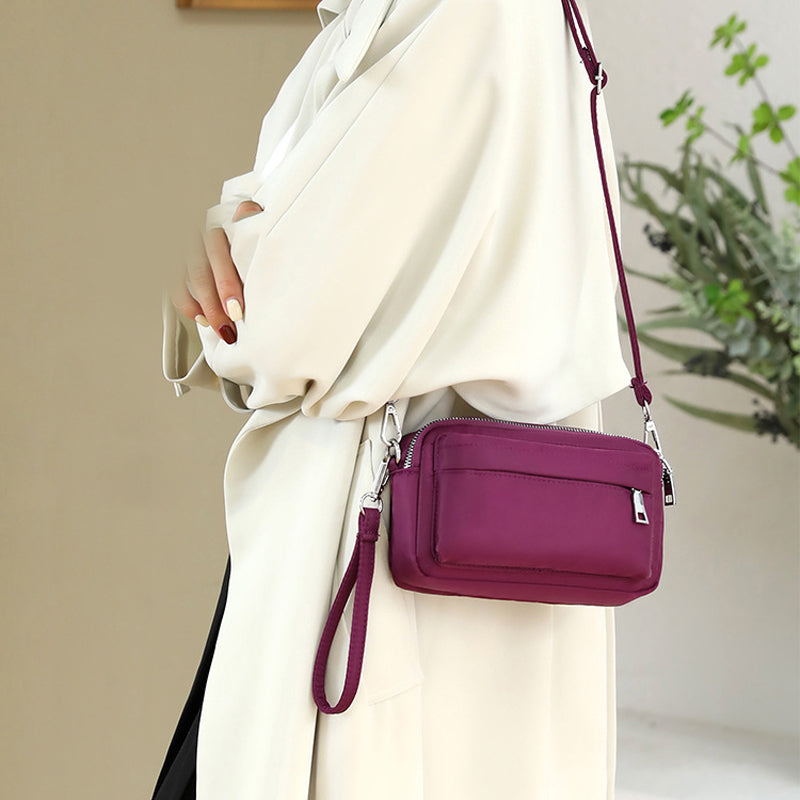 Women's fashionable shoulder bag made of nylon