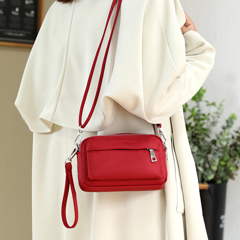 Women's fashionable shoulder bag made of nylon