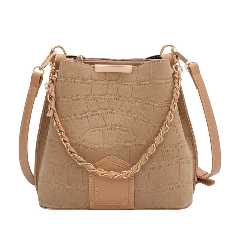 Women Western style bucket bag
