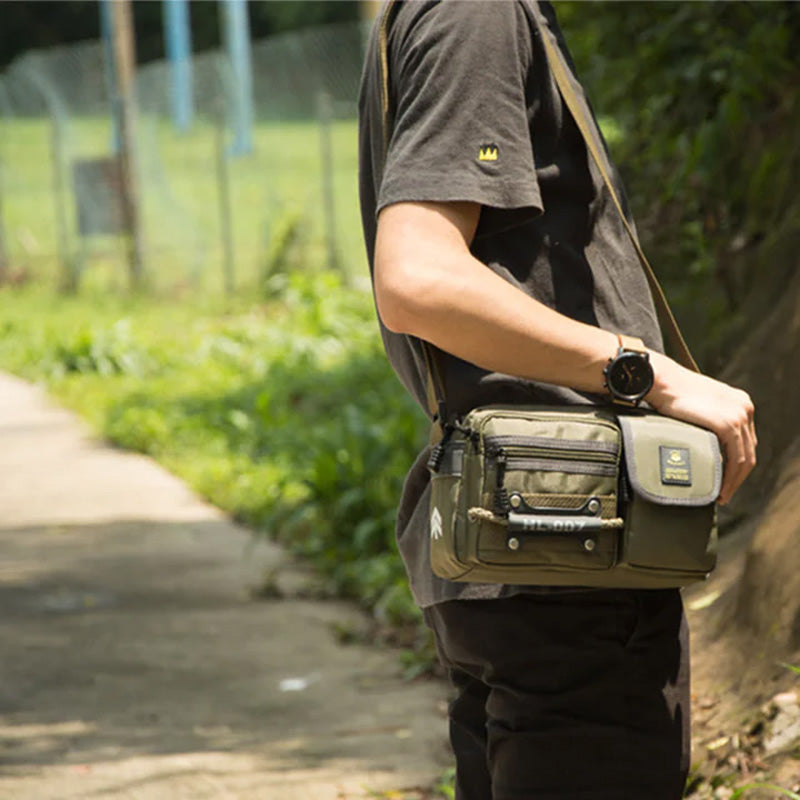Men's casual shoulder bag