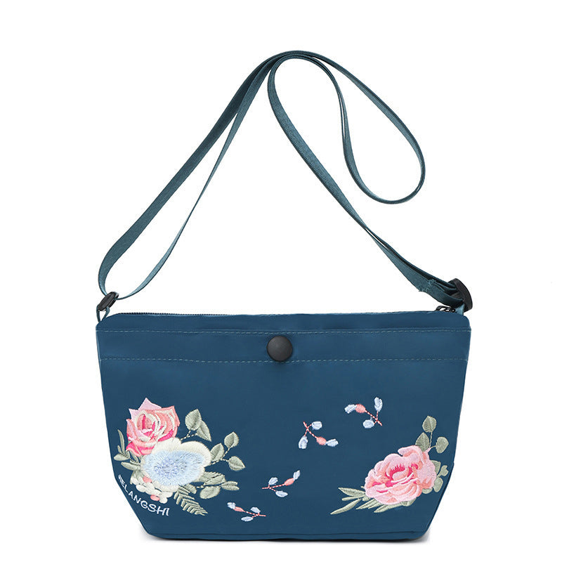 Women's Ethnic Flower Embroidered Shoulder Bag