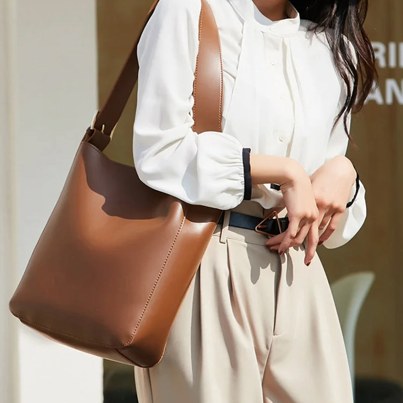 Large Capacity Fashionable Bucket Bag