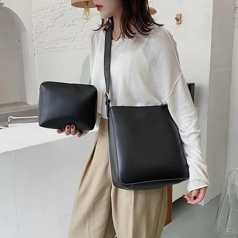 Large Capacity Fashionable Bucket Bag