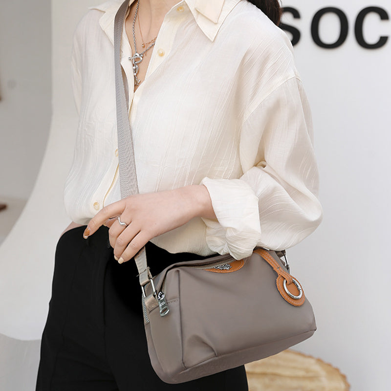 Large Capacity Lightweight Casual Shoulder Bag
