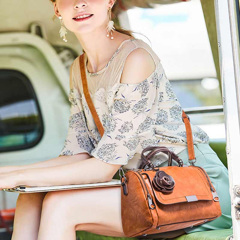 Women Flowers Pendant Crossbody Bag