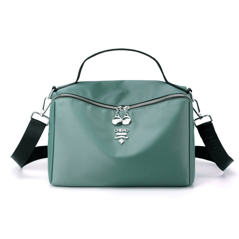 Leisure Nylon Shoulder Bag
